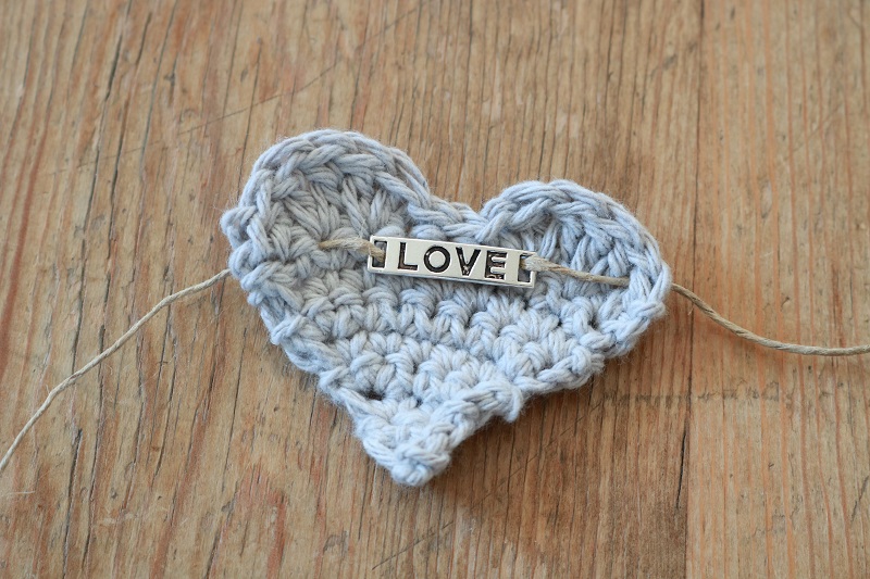 Valentine love sacks crochet heart twine jewelry charm assembled