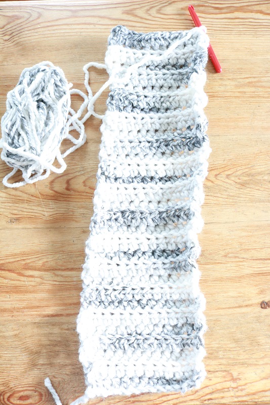 Crochet Ribbed Cowl - finished rows