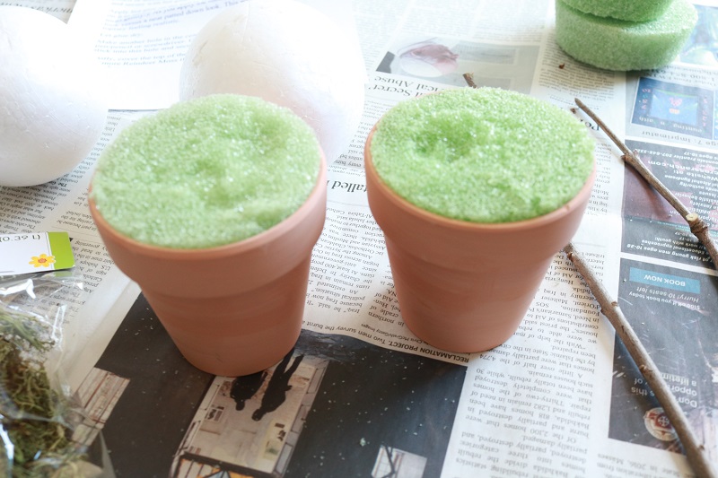 DIY Faux Topiaries - put floral foam in pots