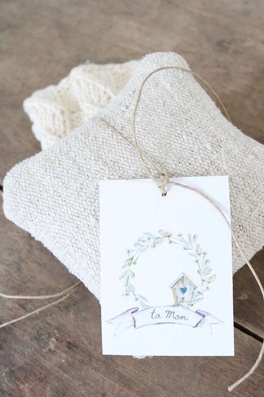 Lavender Gift Tags - tag on light sachets