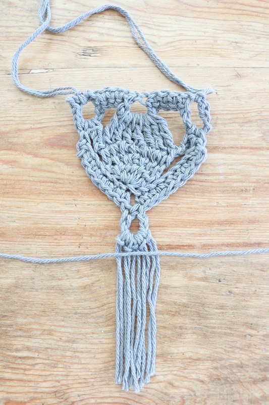 Boho Style Crochet Necklace - add yarn to tie fringe