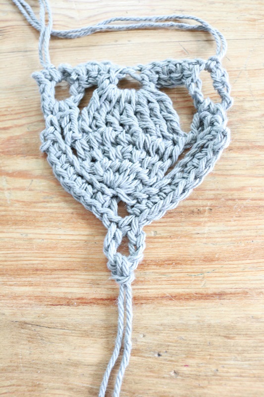 Boho Style Crochet Necklace - after adding first fringe