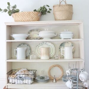DIY Upcycle Hutch - feature image