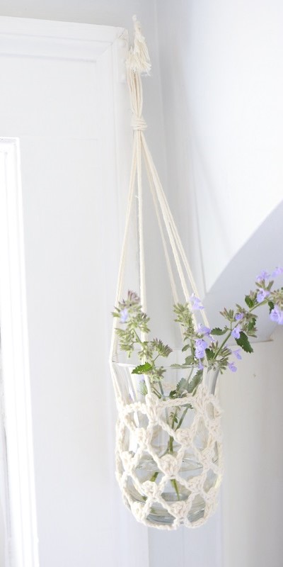 Crochet plant Hanger - finished hanging near window