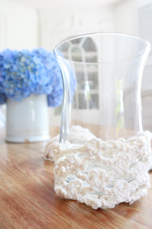Crochet Vase Hanger - try on vase