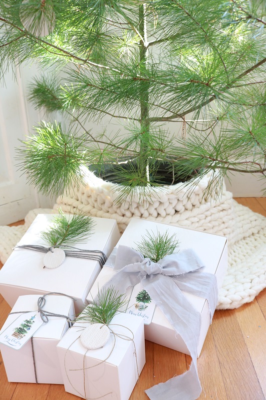 Scandinavian Christmas Decor - Tree with knit tree skirt
