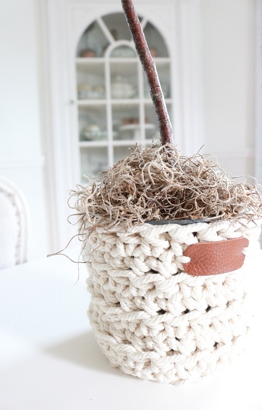 Crochet Basket for Plant - with topiary and tag, closeup
