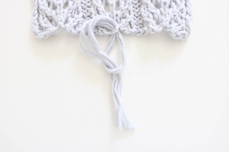 Gray Lace Scarf Knit Pattern - tuck fringe through loop