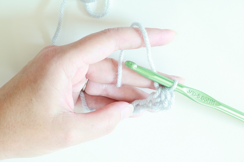 Basic Crochet Stitches - hdc st - one hdc st made