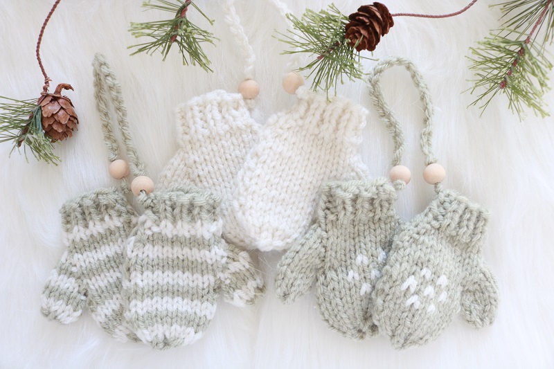 Knit Mittens Ornament - all 3 pairs with greenery, feature