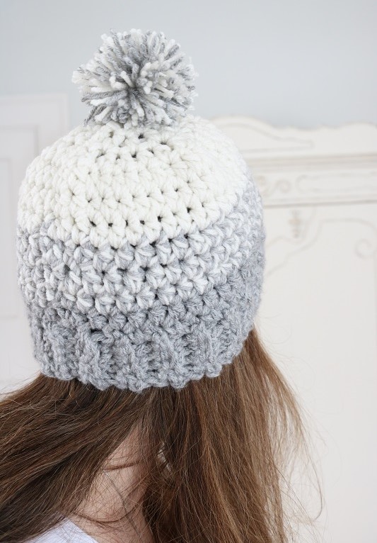 Two Toned Beanie: Free Easy Crochet Ribbed Beanie Pattern