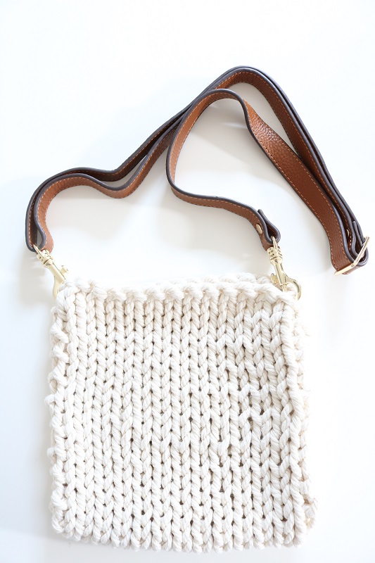 Knit Shoulder Bag - finished bag with handles