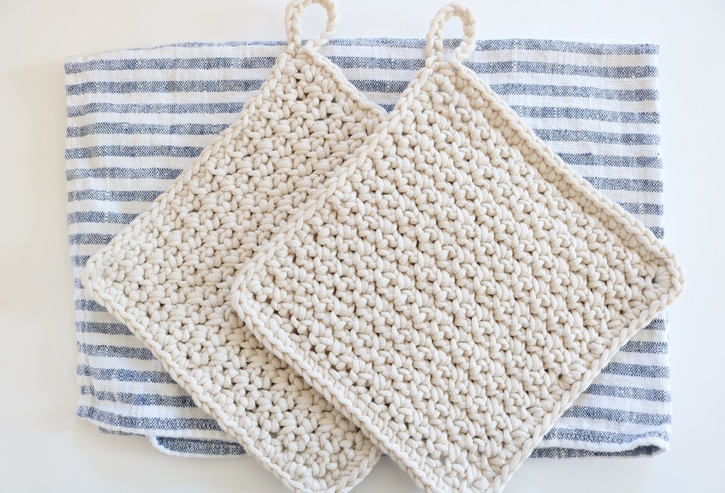 Easy Crochet Hanging Loop Dish Towel Tutorial