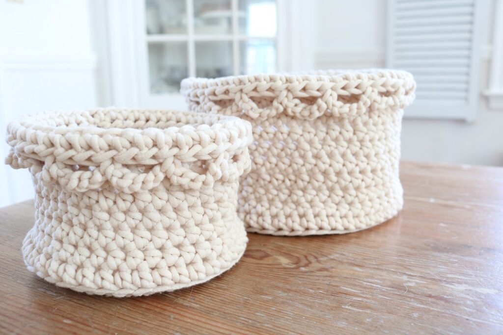 Crochet Basket Pattern - finished, horizontal