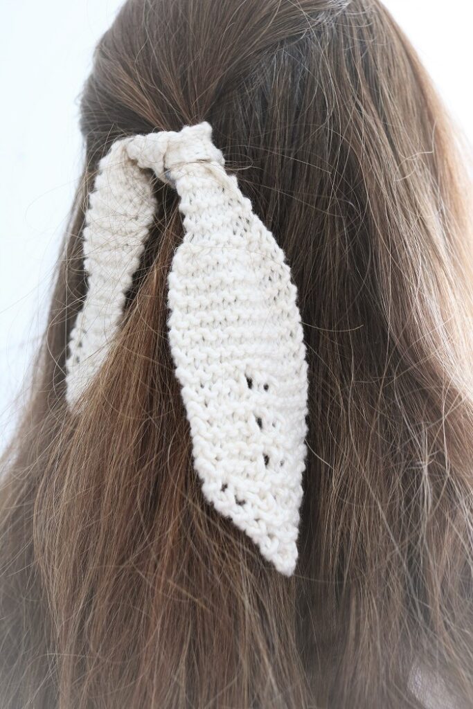 Hadley Knit Hair Tie Pattern - wearing in hair vignette