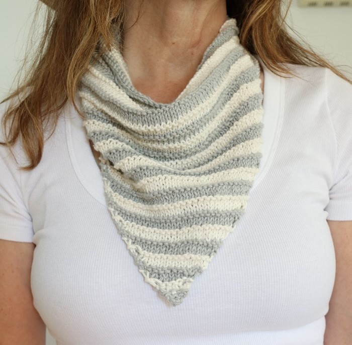 Colour block scarf knitting pattern - Gathered