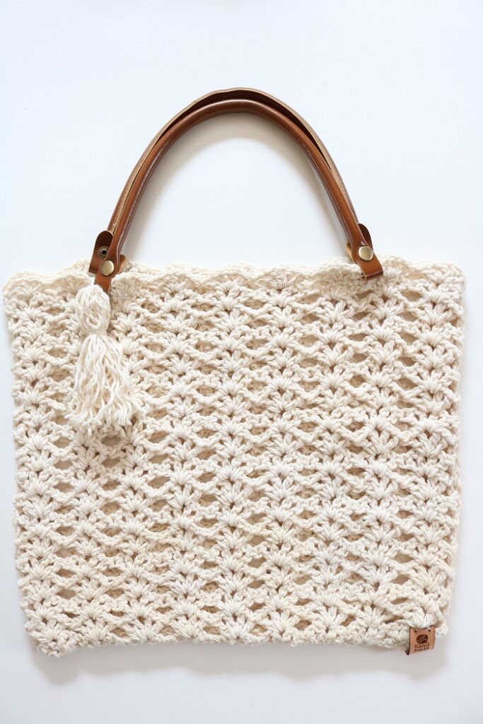 Magnolia Market Bag Crochet Pattern - finished bag, vertical