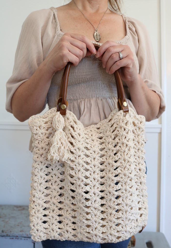 Magnolia Market Bag Crochet Pattern - holding bag in front