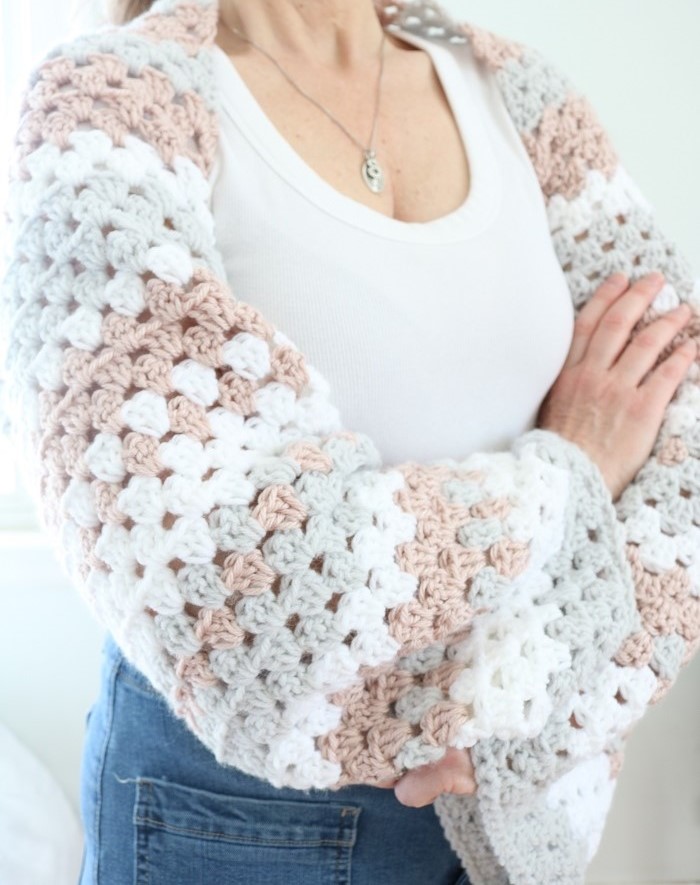 woman wearing crochet shrug