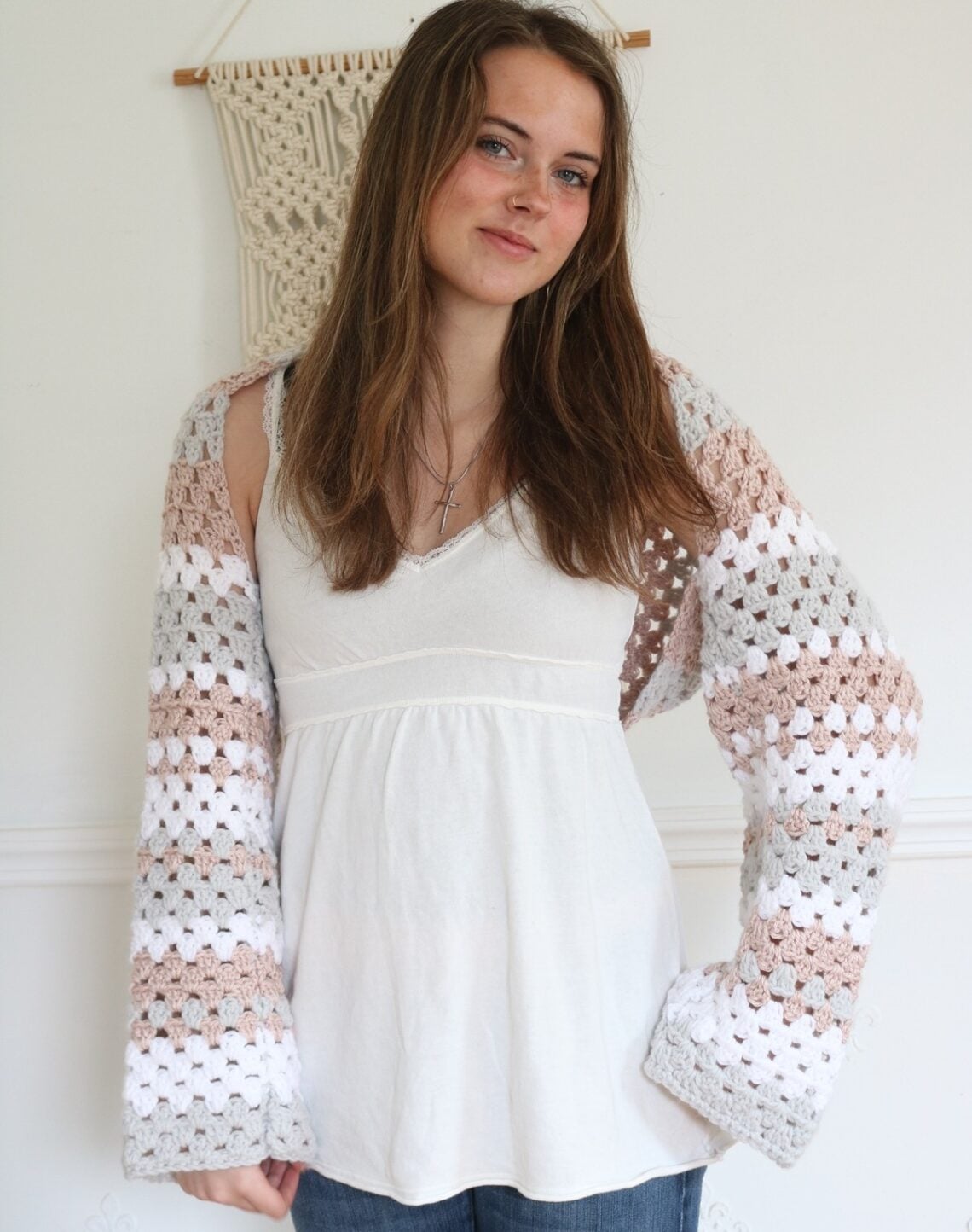 woman wearing crochet shrug