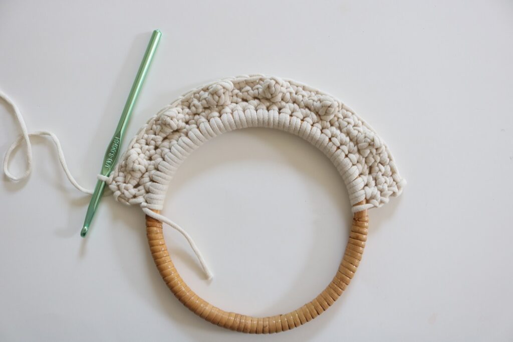 Summer Cotton Crochet Handbag Pattern - after textured nupps made