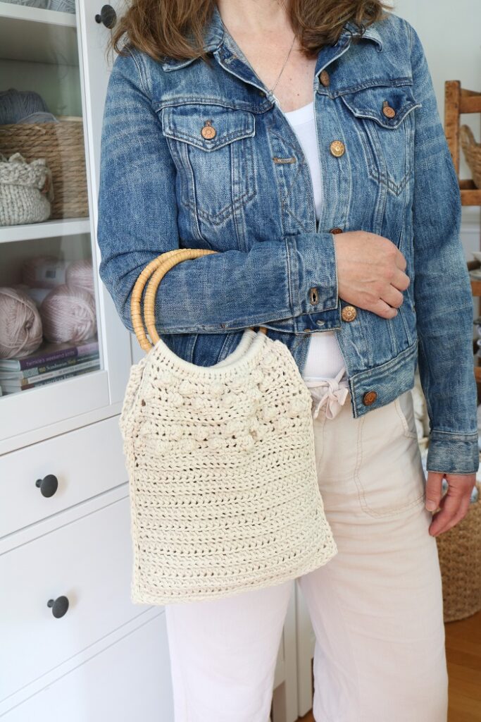 Summer Cotton Crochet Handbag Pattern - holding bag