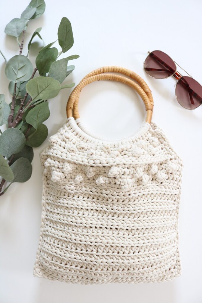 Summer Cotton Crochet Handbag Pattern - with sunglasses