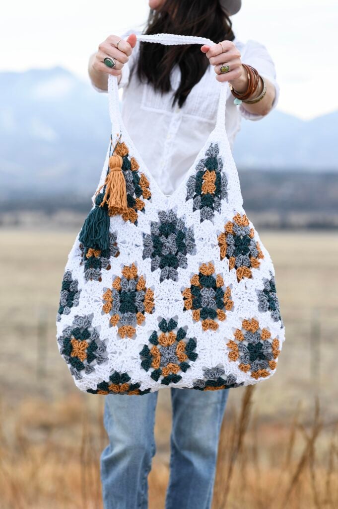 magnolia crochet bag