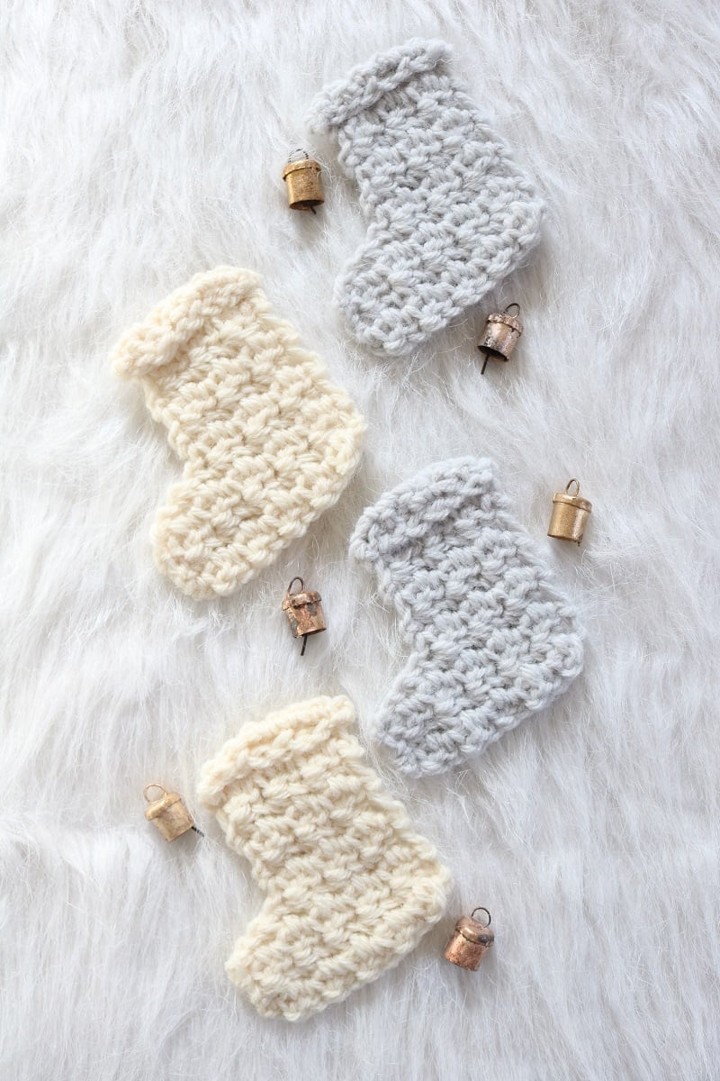 Christmas Tree Crochet Pattern - all stockings, vertical