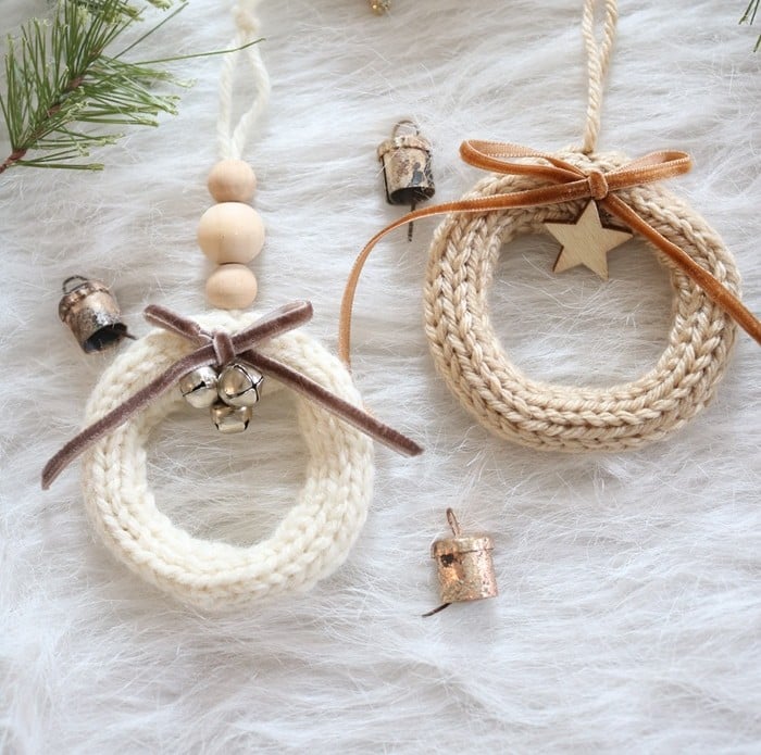Hygge Wreath Ornament Knitting Pattern - feature image