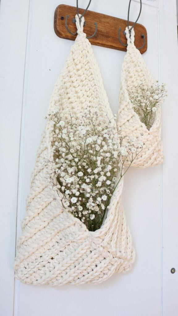crochet hanging baskets - 2 sizes