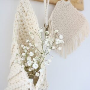 crochet hanging basket on hooks