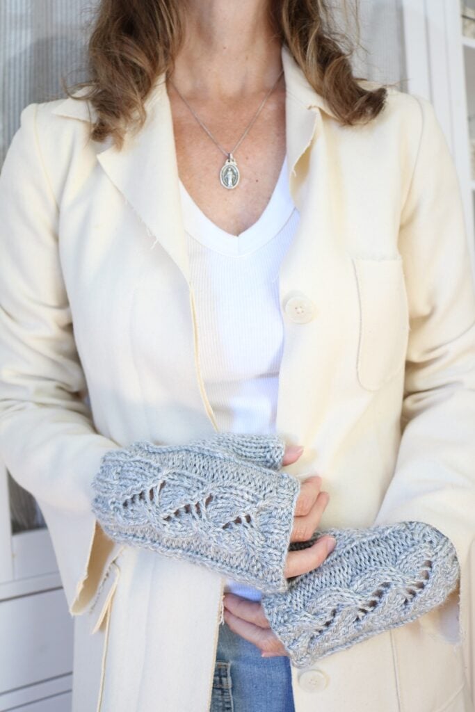 Poetcore Fingerless Gloves Knitting Pattern - wearing 3
