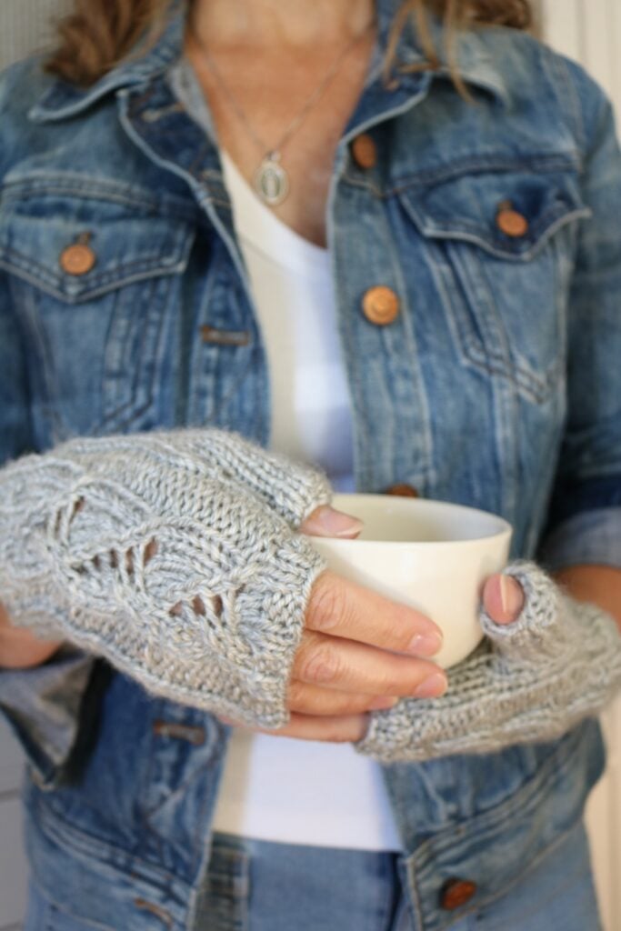 Poetcore Fingerless Gloves Knitting Pattern - wearing 4