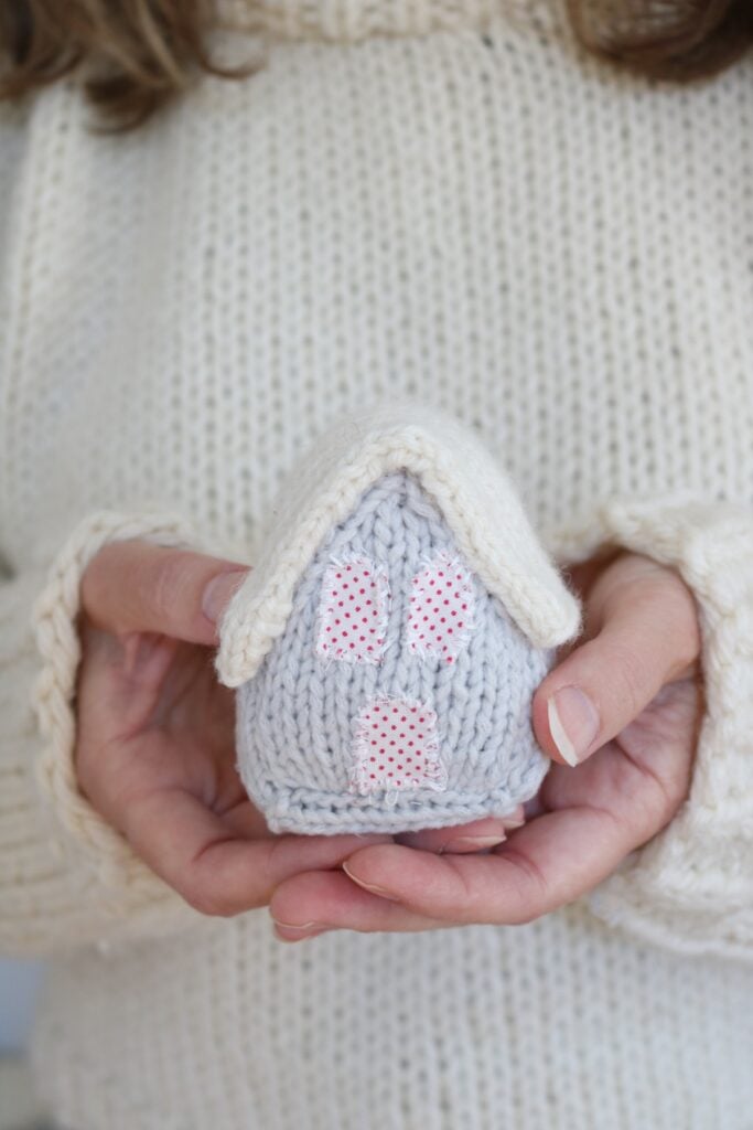 Christmas House Knit Pattern - cream roof house in hand