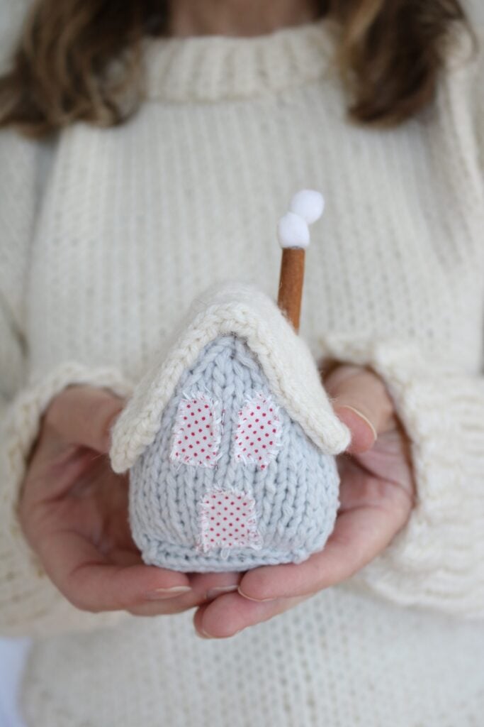 Christmas House Knit Pattern - cream roof house with chimney, in hand